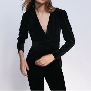 Zara Elegant Black Velvet Blouse